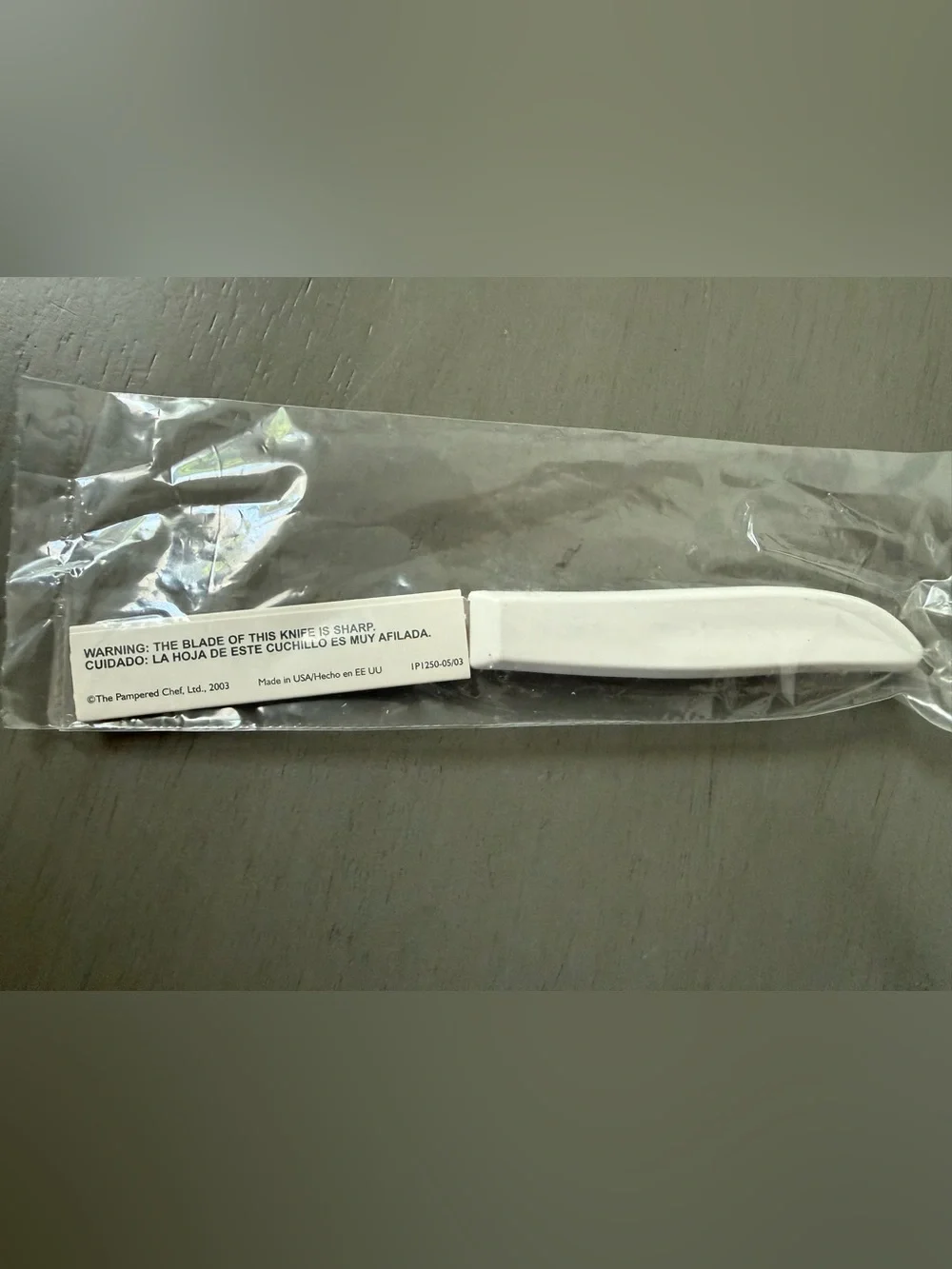 Pampered Chef Quikut Paring Knife White Handle 2.5